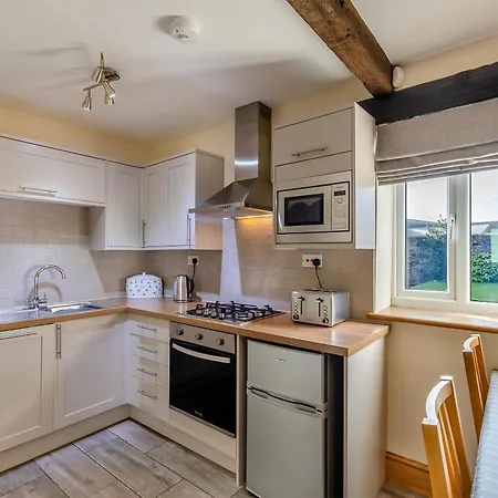 Milking Parlour - Uk48911